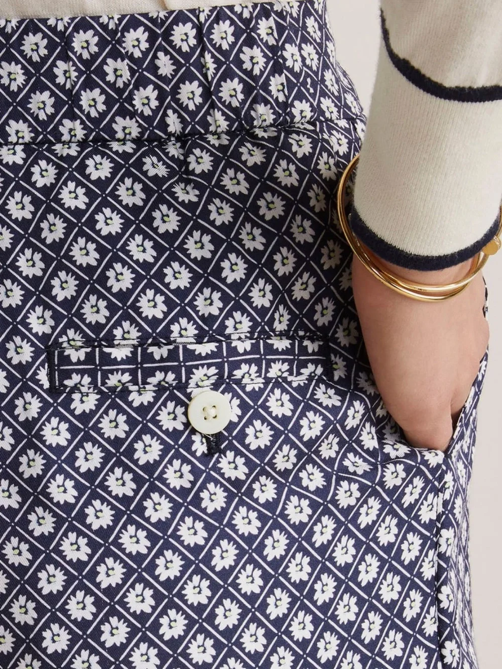 NWT Vineyard Vines Women's Luxe Floral Silk Blend Straight Leg Pants - size 8